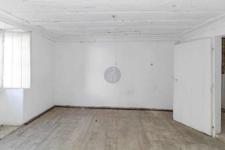 Prédio para Venda em Marvila, Ribeira Santarém, São Salvador, São Nicolau Foto 2