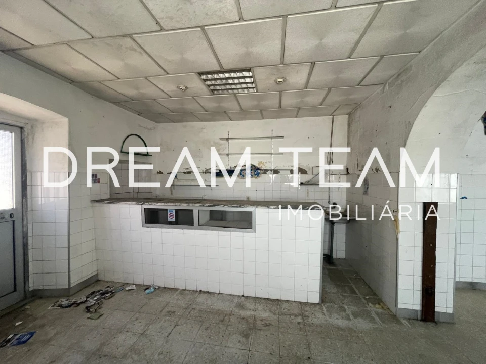 Prédio para Venda em Pias Foto 18