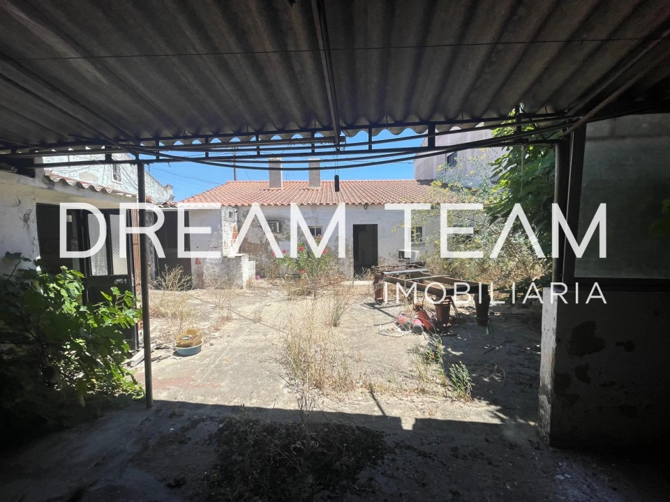 Prédio para Venda em Pias Foto 27