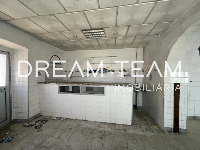 Prédio para Venda em Pias Foto 18