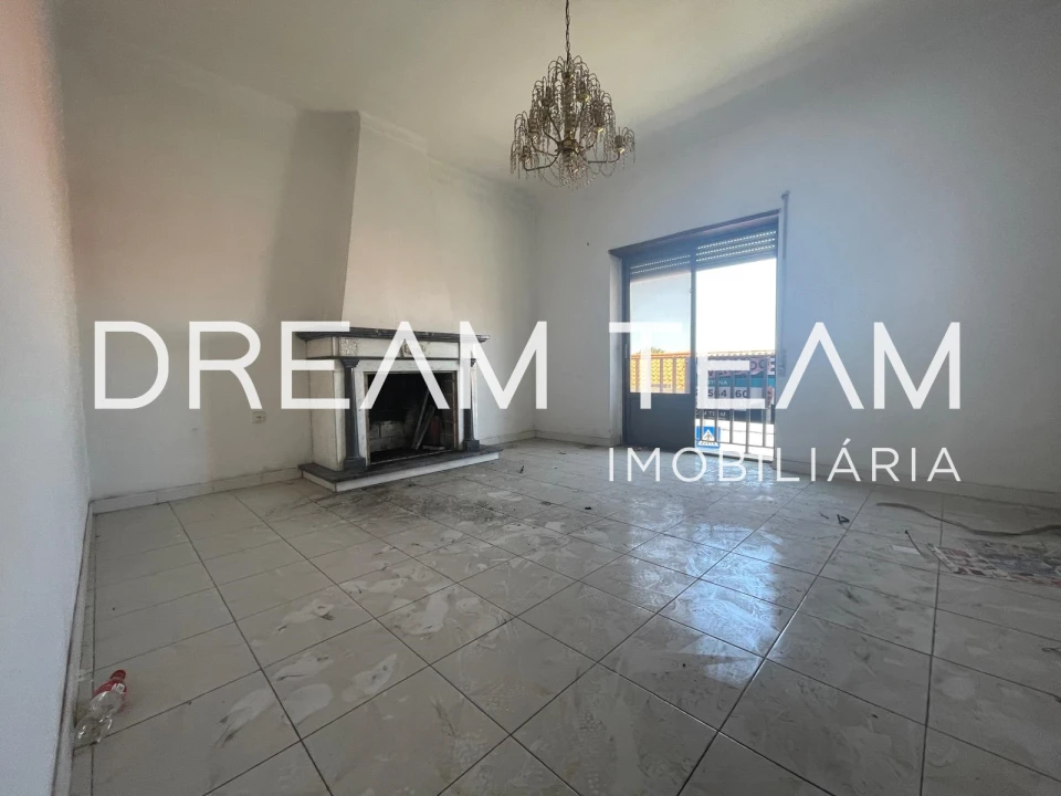 Prédio para Venda em Pias Foto 2