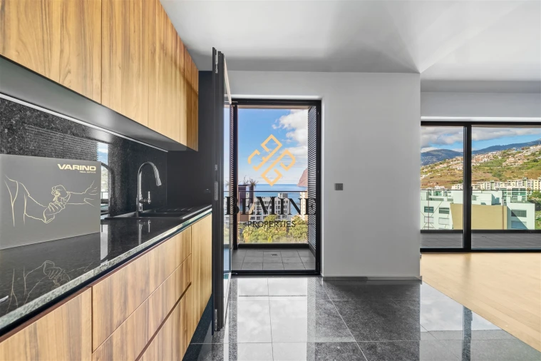 Apartamento T3 para Venda em São Martinho Foto 8