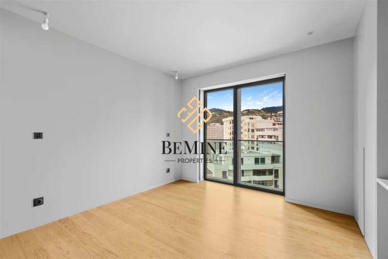 Apartamento T3 para Venda em São Martinho Foto 16