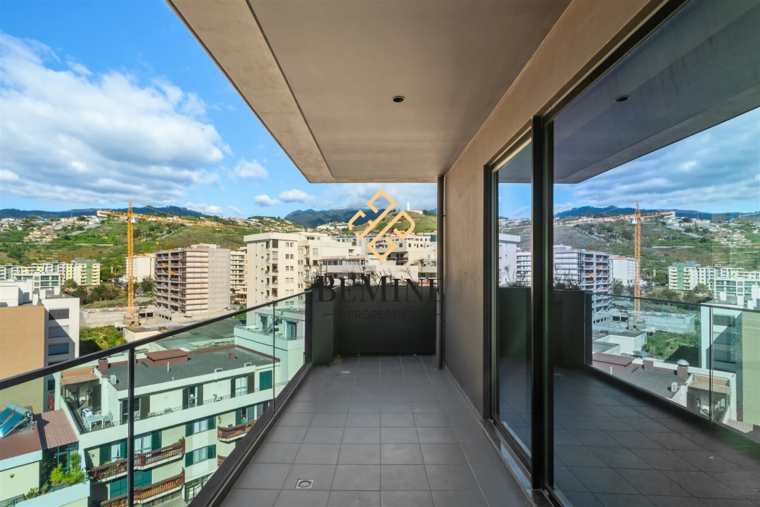 Apartamento T3 para Venda em São Martinho Foto 28