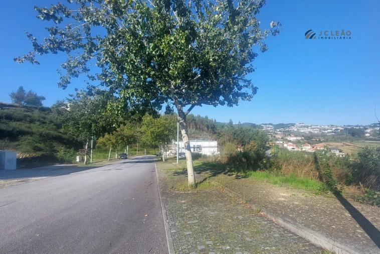 Terreno para Venda em Paredes Foto 4