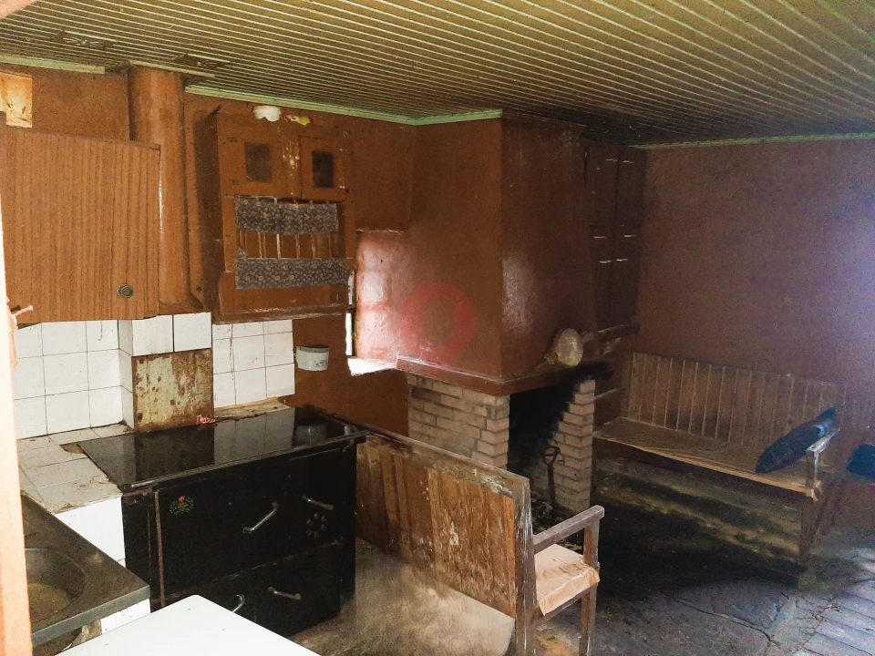 Moradia T3 para Venda em Castro Laboreiro e Lamas de Mouro Foto 6