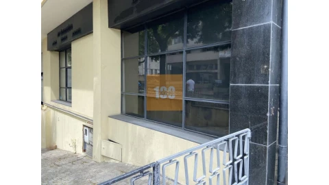 Negócio para Venda em Lordelo do Ouro e Massarelos