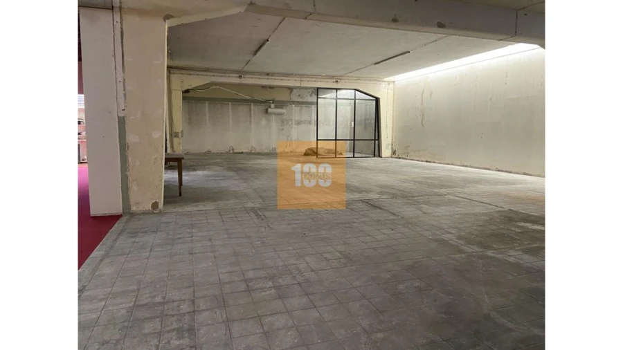 Negócio para Venda em Lordelo do Ouro e Massarelos Foto 8