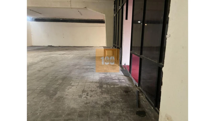 Negócio para Venda em Lordelo do Ouro e Massarelos Foto 12