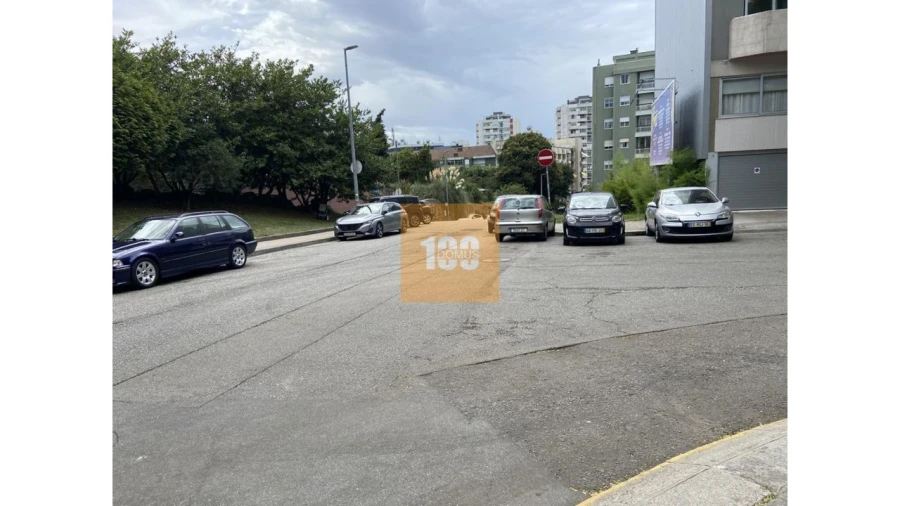 Negócio para Venda em Lordelo do Ouro e Massarelos Foto 25