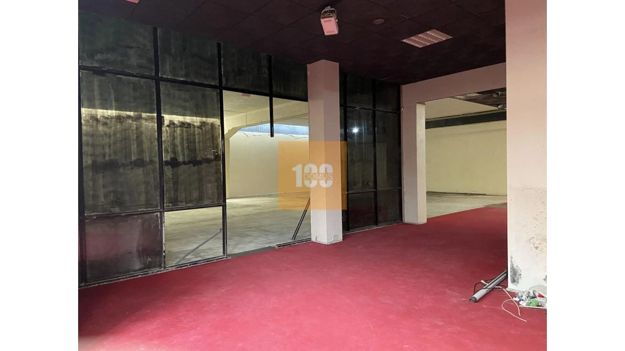 Negócio para Venda em Lordelo do Ouro e Massarelos Foto 13