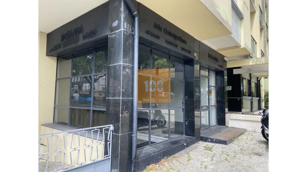 Negócio para Venda em Lordelo do Ouro e Massarelos Foto 21