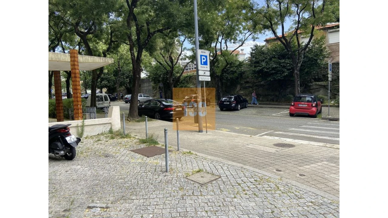 Negócio para Venda em Lordelo do Ouro e Massarelos Foto 23
