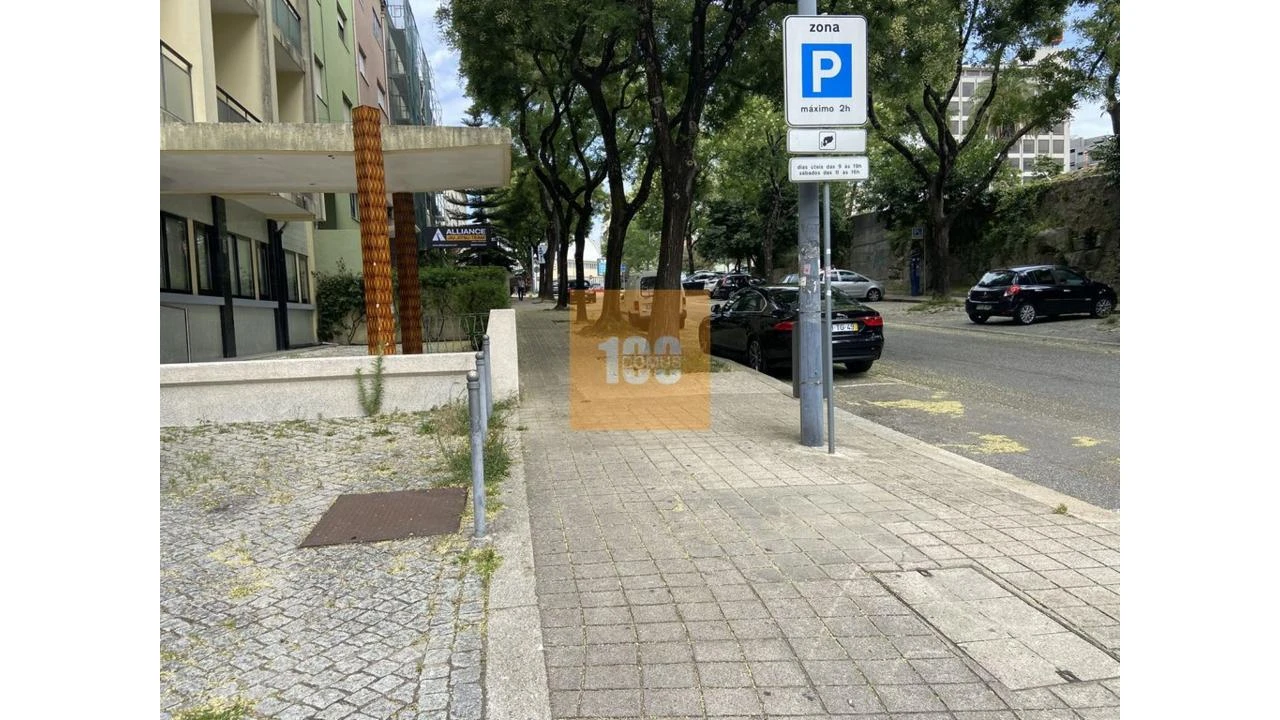 Negócio para Venda em Lordelo do Ouro e Massarelos Foto 24
