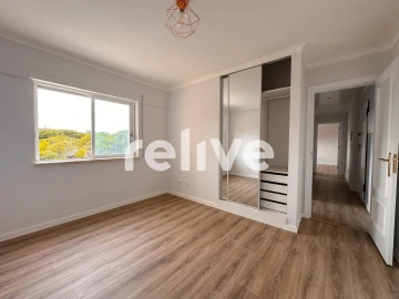 Apartamento T1 para Venda em Caparica e Trafaria