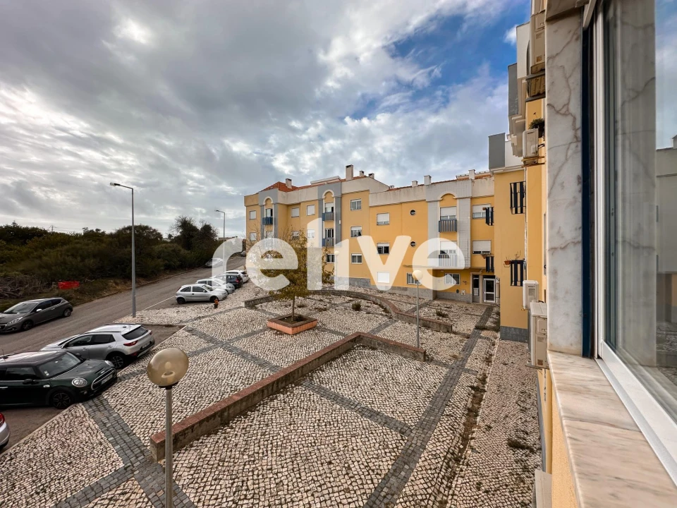 Apartamento T1 para Venda em Caparica e Trafaria Foto 21