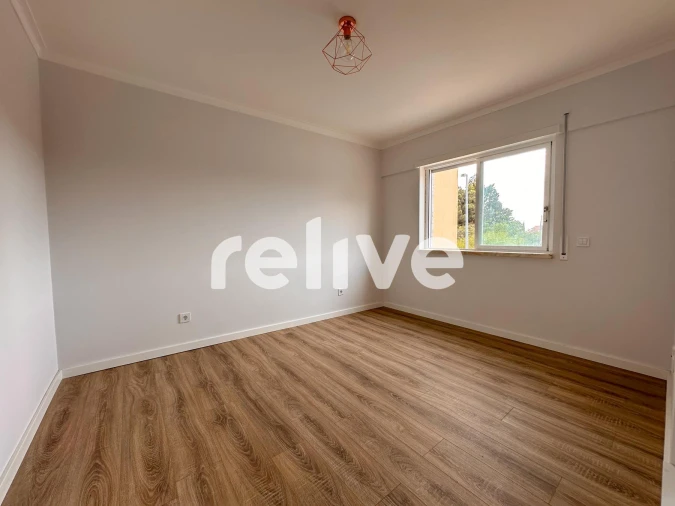 Apartamento T1 para Venda em Caparica e Trafaria Foto 15