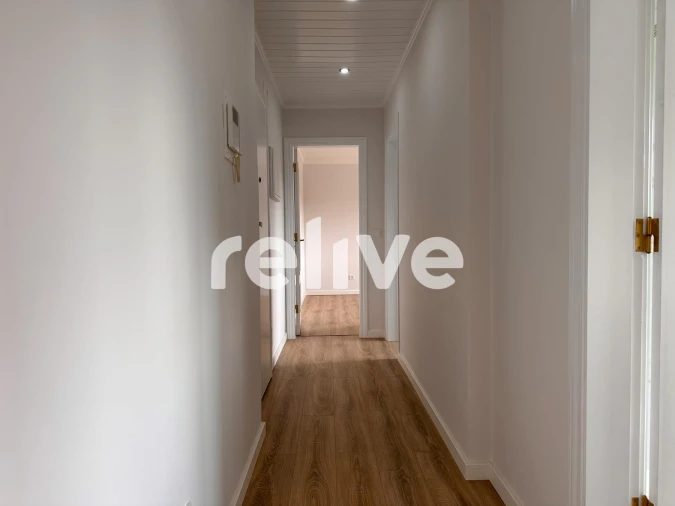 Apartamento T1 para Venda em Caparica e Trafaria Foto 17