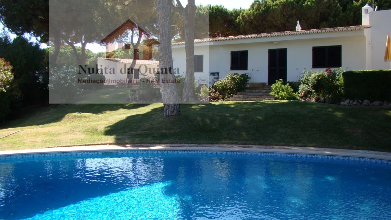 Moradia T3 para Venda em Albufeira e Olhos de Água Foto 11