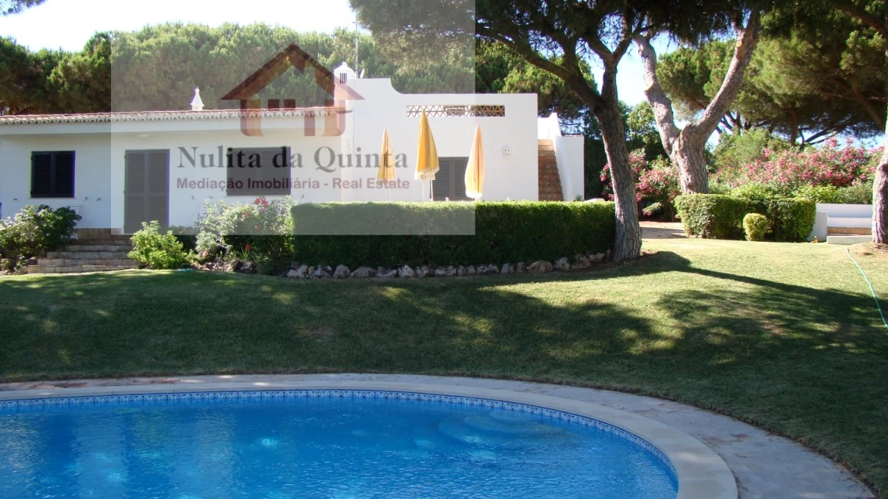 Moradia T3 para Venda em Albufeira e Olhos de Água Foto 17