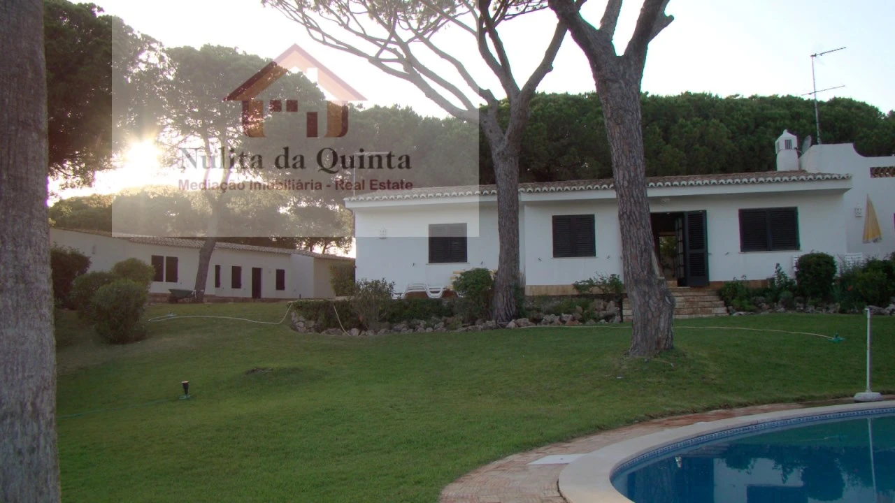Moradia T3 para Venda em Albufeira e Olhos de Água Foto 35