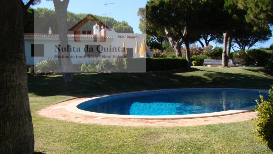 Moradia T3 para Venda em Albufeira e Olhos de Água Foto 13