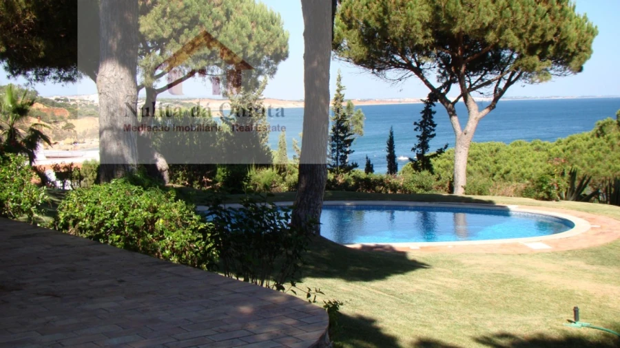 Moradia T3 para Venda em Albufeira e Olhos de Água Foto 8