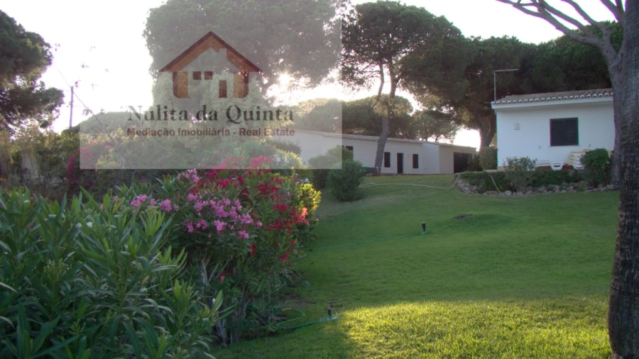 Moradia T3 para Venda em Albufeira e Olhos de Água Foto 28