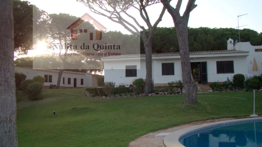 Moradia T3 para Venda em Albufeira e Olhos de Água Foto 35