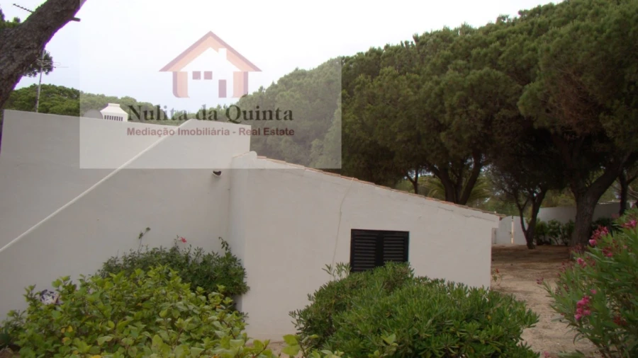 Moradia T3 para Venda em Albufeira e Olhos de Água Foto 49