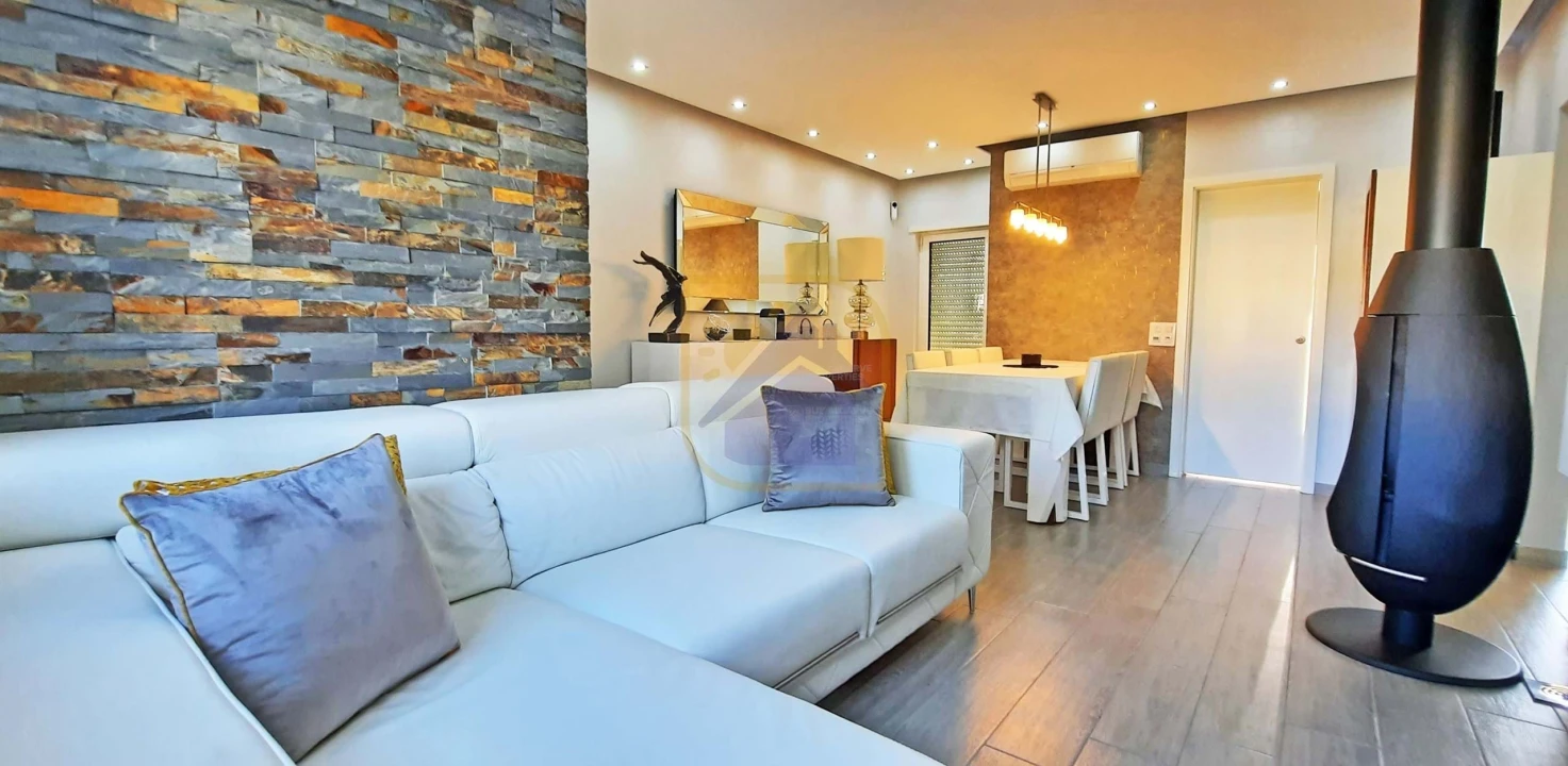 Apartamento T2 para Venda em Portimão Foto 5