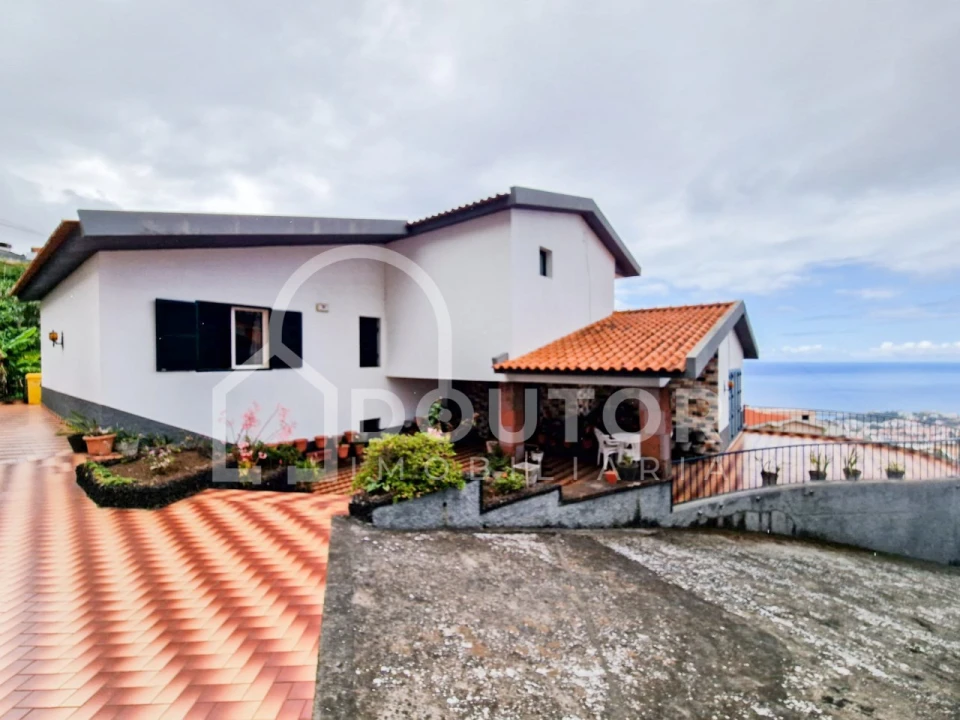 Moradia T5 para Venda em Monte Foto 6
