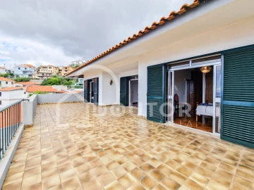 Moradia T5 para Venda em Monte