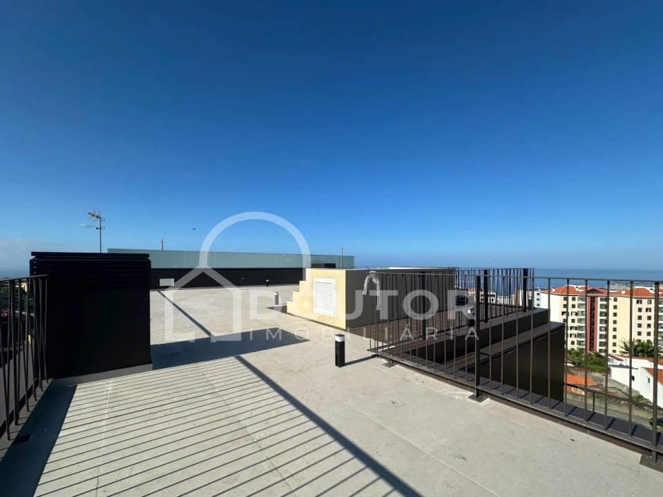 Apartamento T2 para Venda em São Martinho Foto 5