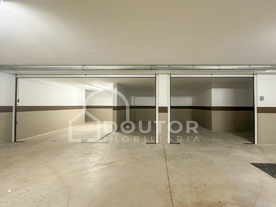 Apartamento T2 para Venda em São Martinho Foto 24
