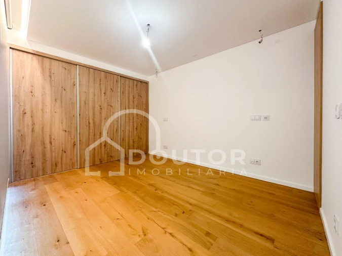 Apartamento T2 para Venda em São Martinho Foto 18