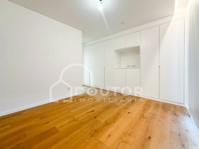 Apartamento T2 para Venda em São Martinho Foto 22