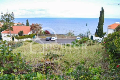 Terreno para Venda em Caniço