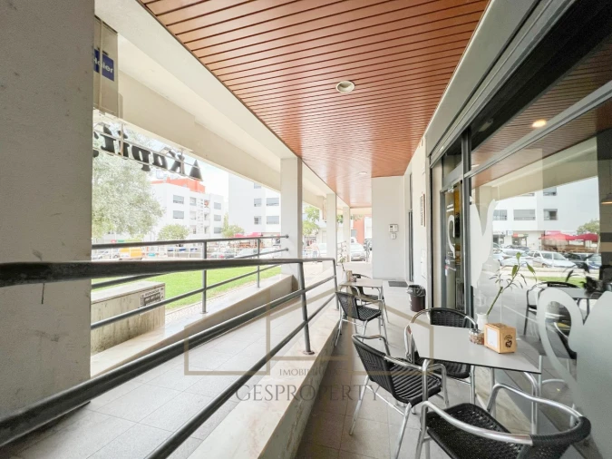 Loja para Venda em Charneca de Caparica e Sobreda Foto 22