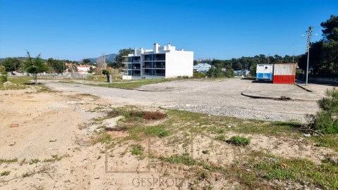 Terreno para Venda em Sesimbra (Castelo)