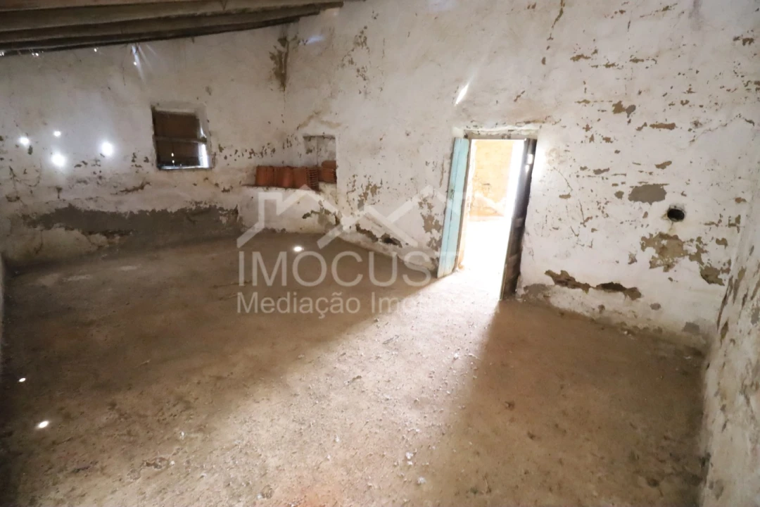 Moradia T1 para Venda em Giões Foto 15