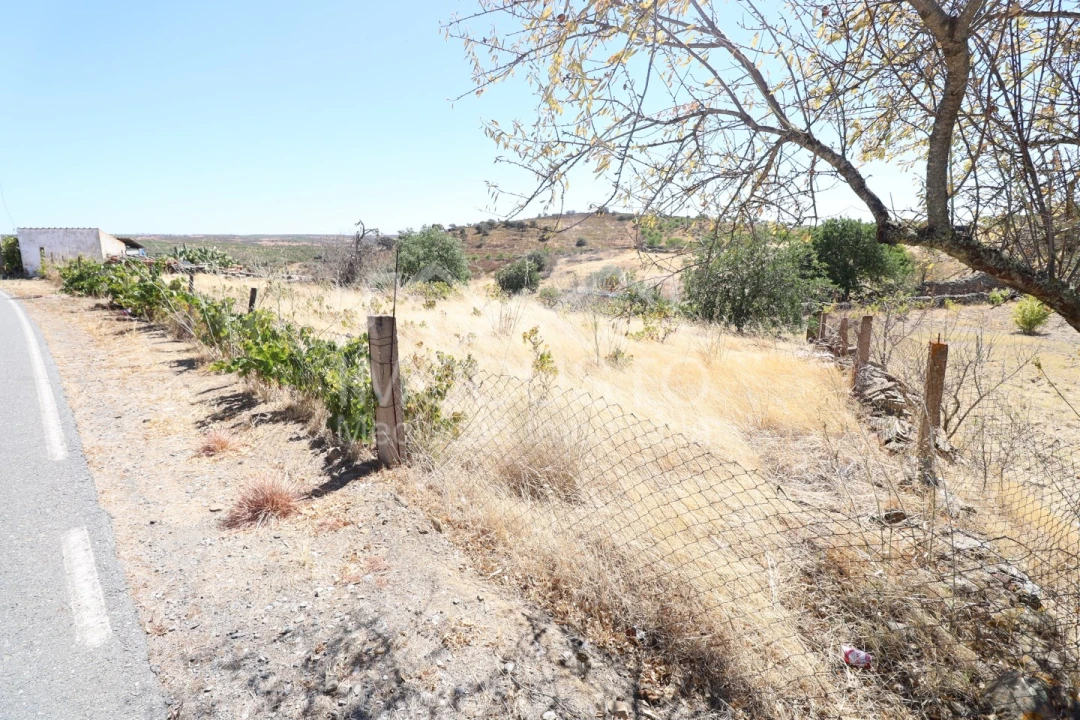 Moradia T1 para Venda em Giões Foto 18