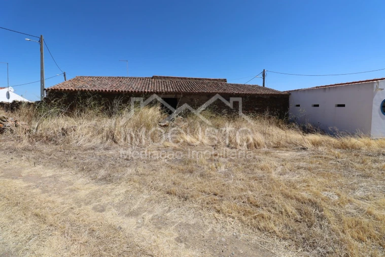 Moradia T1 para Venda em Giões Foto 8