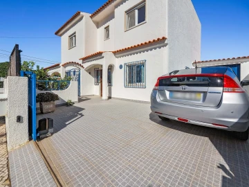 Moradia T5 para Venda em Lagoa e Carvoeiro