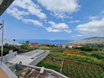 Moradia T2 para Venda em Arco da Calheta