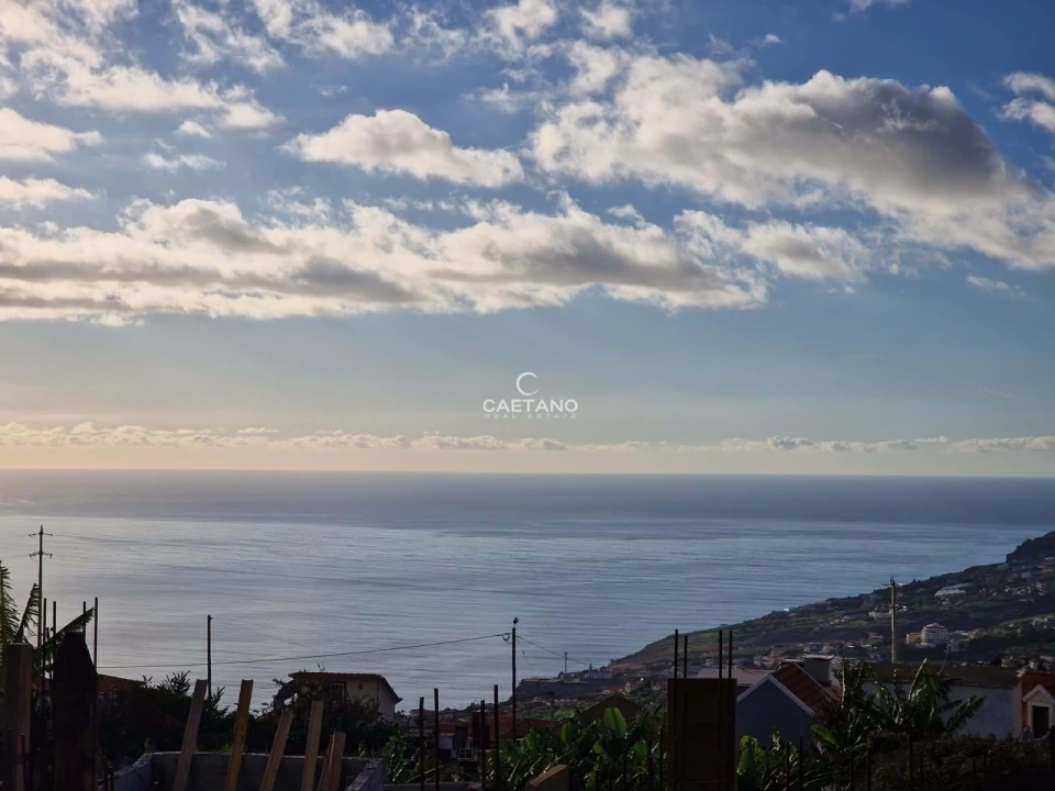 Moradia T2 para Venda em Arco da Calheta Foto 5