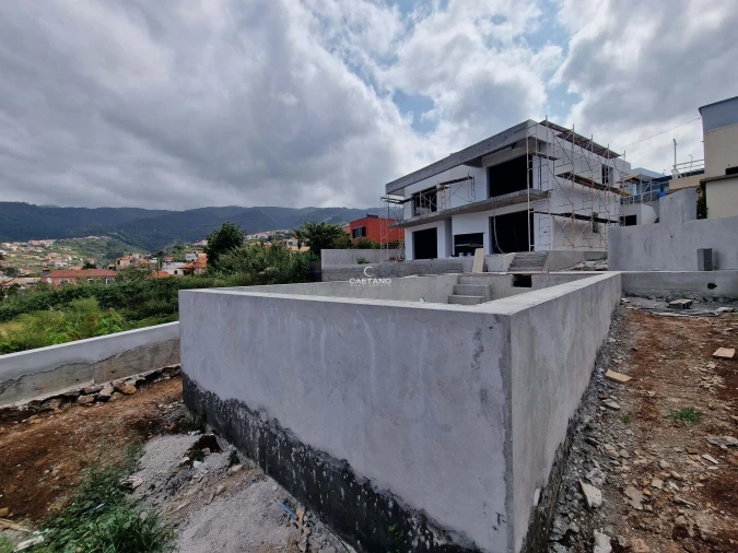 Moradia T2 para Venda em Arco da Calheta Foto 18