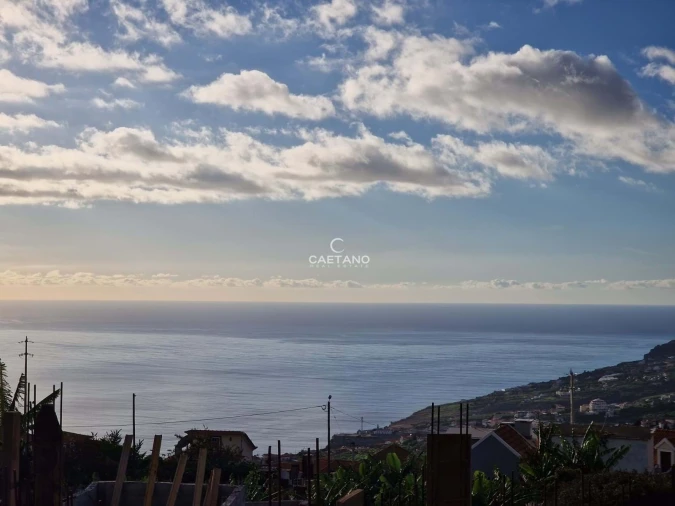 Moradia T2 para Venda em Arco da Calheta Foto 5