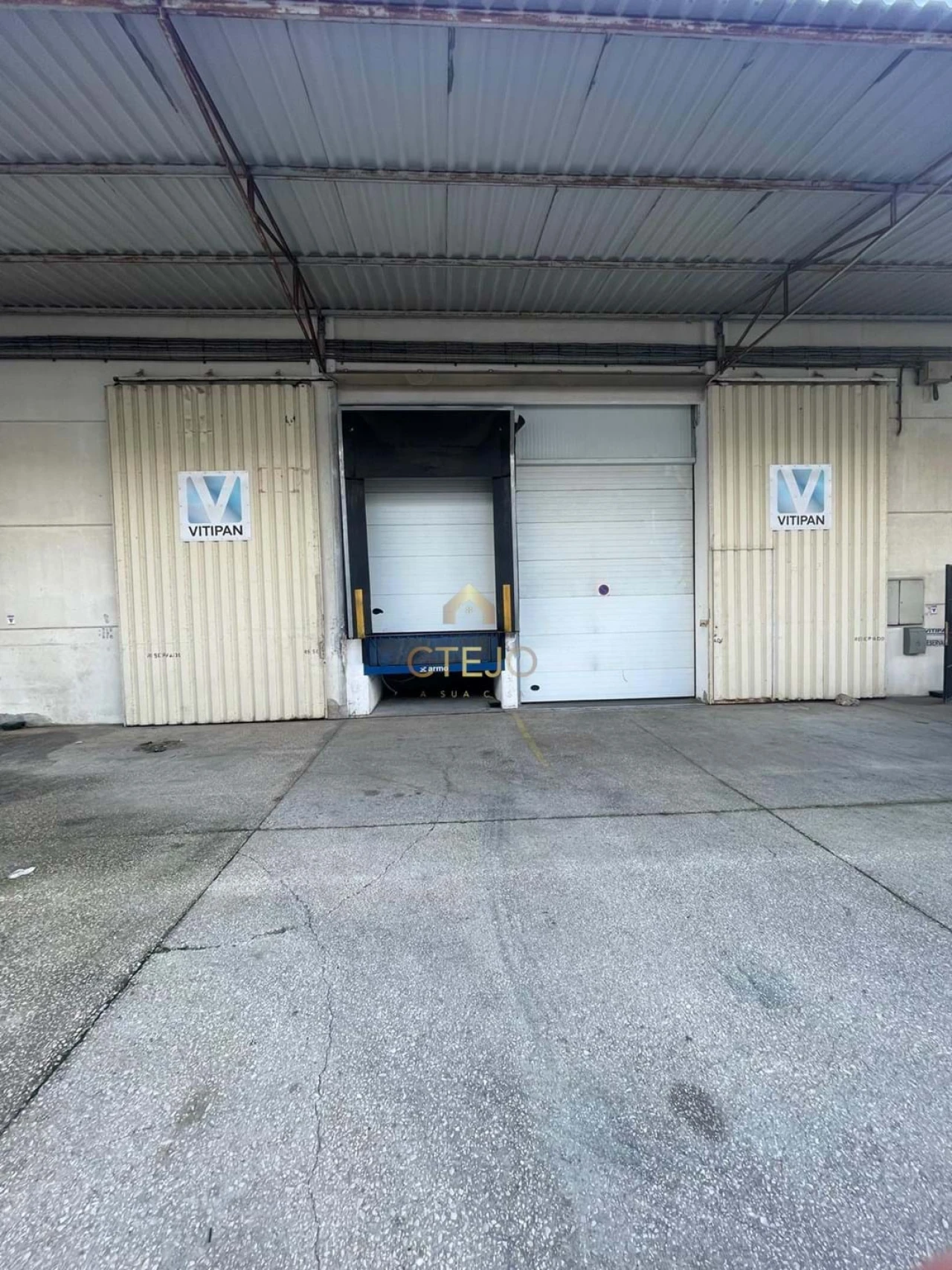 Negócio para Venda em Vialonga Foto 8