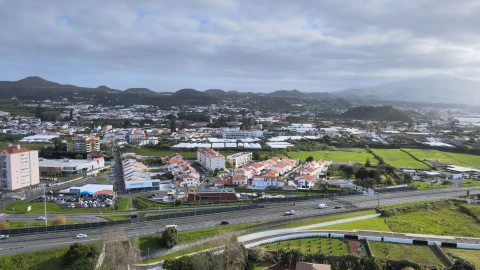 Terreno para Venda em Fajã de Baixo